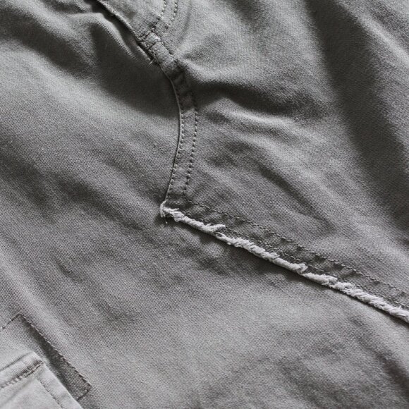 90s - y2k Vintage Nevada (Wal-Mart) Cargo Midi Skirt 28" - Picture 8 of 10